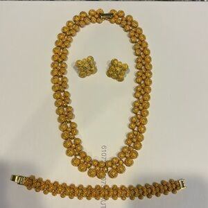 Vintage Gold Necklace Set
